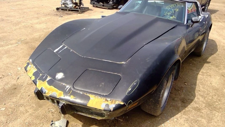 (LOCAL PICKUP ONLY) Hood Fits 77-79 CORVETTE 4142491 - Image 3 of 4