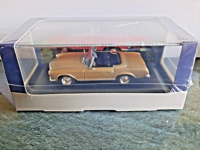 Miniature Mercedes-Benz 230 SL - Collection Classic 1/43 - Caisse