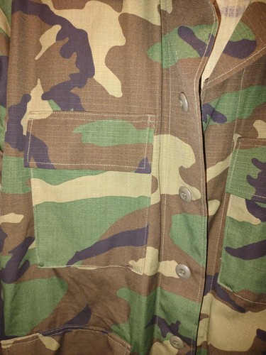 MEN'S MEDIUM. WOODLAND CAMO U.S. MILITARY COMBAT UNIFORM JACKET H6 - Picture 7 of 10