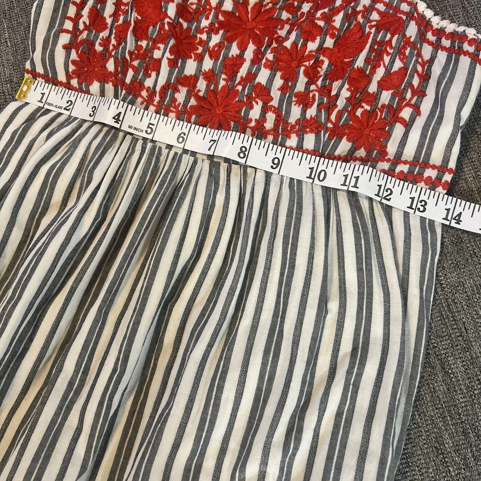 Abito midi Kate Spade Broome Street rosso floreale ricamato a righe a più livelli S