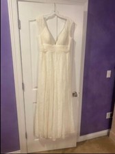 Davids Bridal Wedding Dress full length, no train, ivory, scalloping, lace