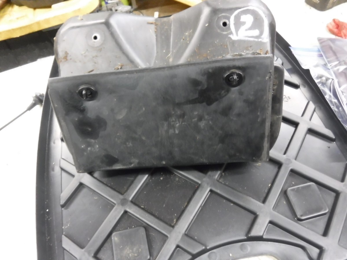 1986 [8OX] YAMAHA 340 ENTICER snow parts: back of seat PLASTIC
