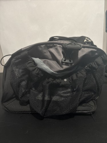 High Sierra Duffel Bag Black 22” Heavy Duty Sport Wet Pocket Travel Gym - Picture 2 of 6