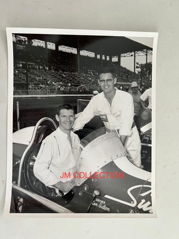 RARE PHOTO OF AUTO RACING STARS LEN SUTTON JERRY UNSER '58!