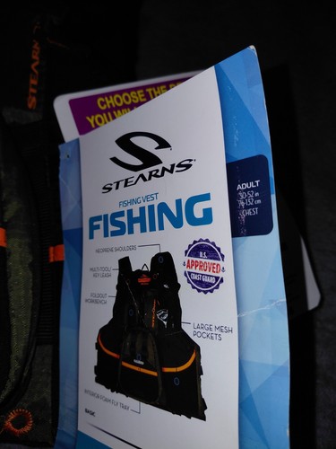 stearns fishing vest, NWT Size:Adult Universal - Picture 8 of 11