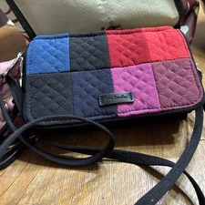 Vera Bradley Winter Patchwork Iconic RFID Accordion Wristlet Wallet Strap. New