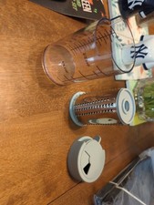 Pampered Chef Deluxe Cheese Grater #1275 1 Blade With Measure /Storage Container