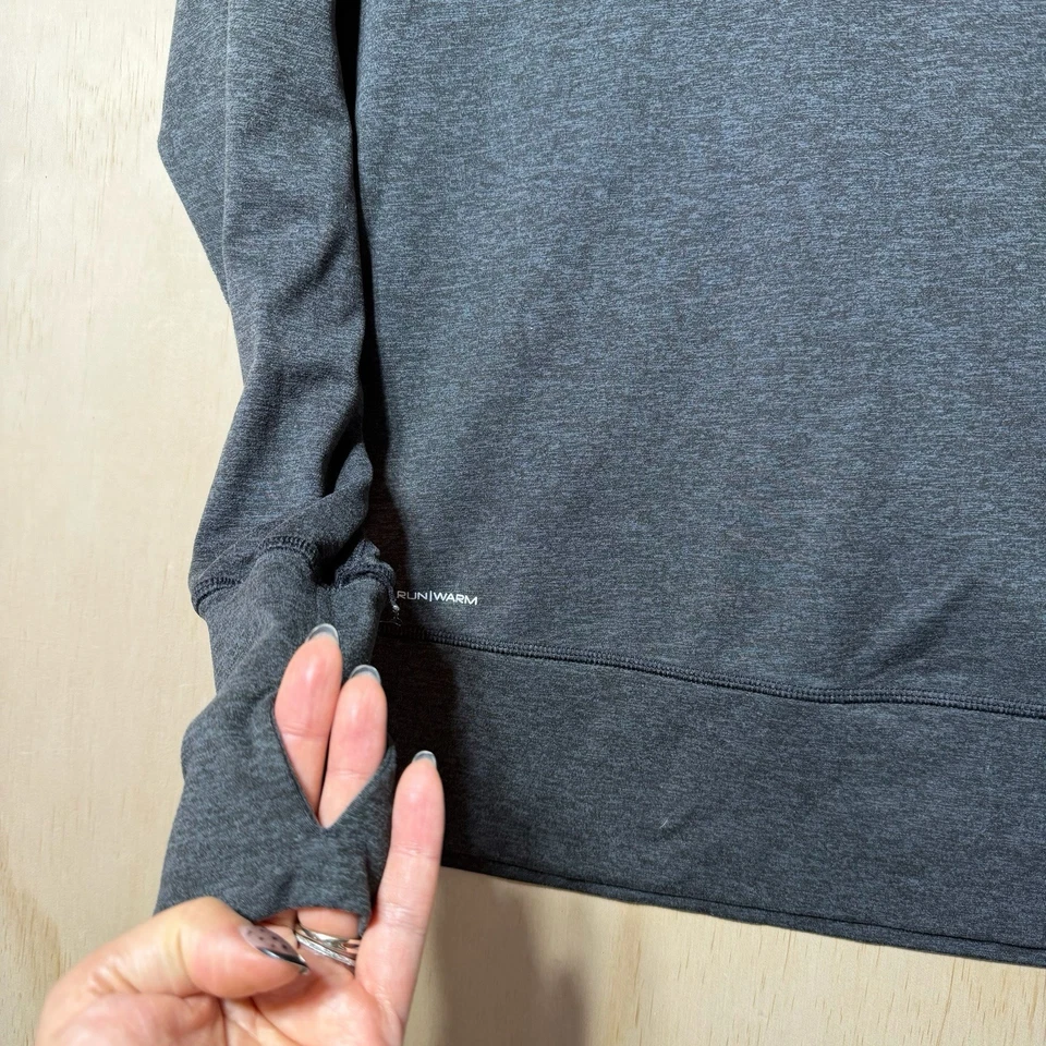 Saucony Women’s Run Warm Long Sleeve Hoodie Thumb Holes Gray Size Small - Image 3 of 4