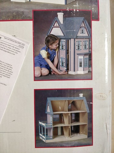Vintage Real Good Toys Victoria's Farmhouse Miniature Dollhouse Kit Open Box - Picture 2 of 3