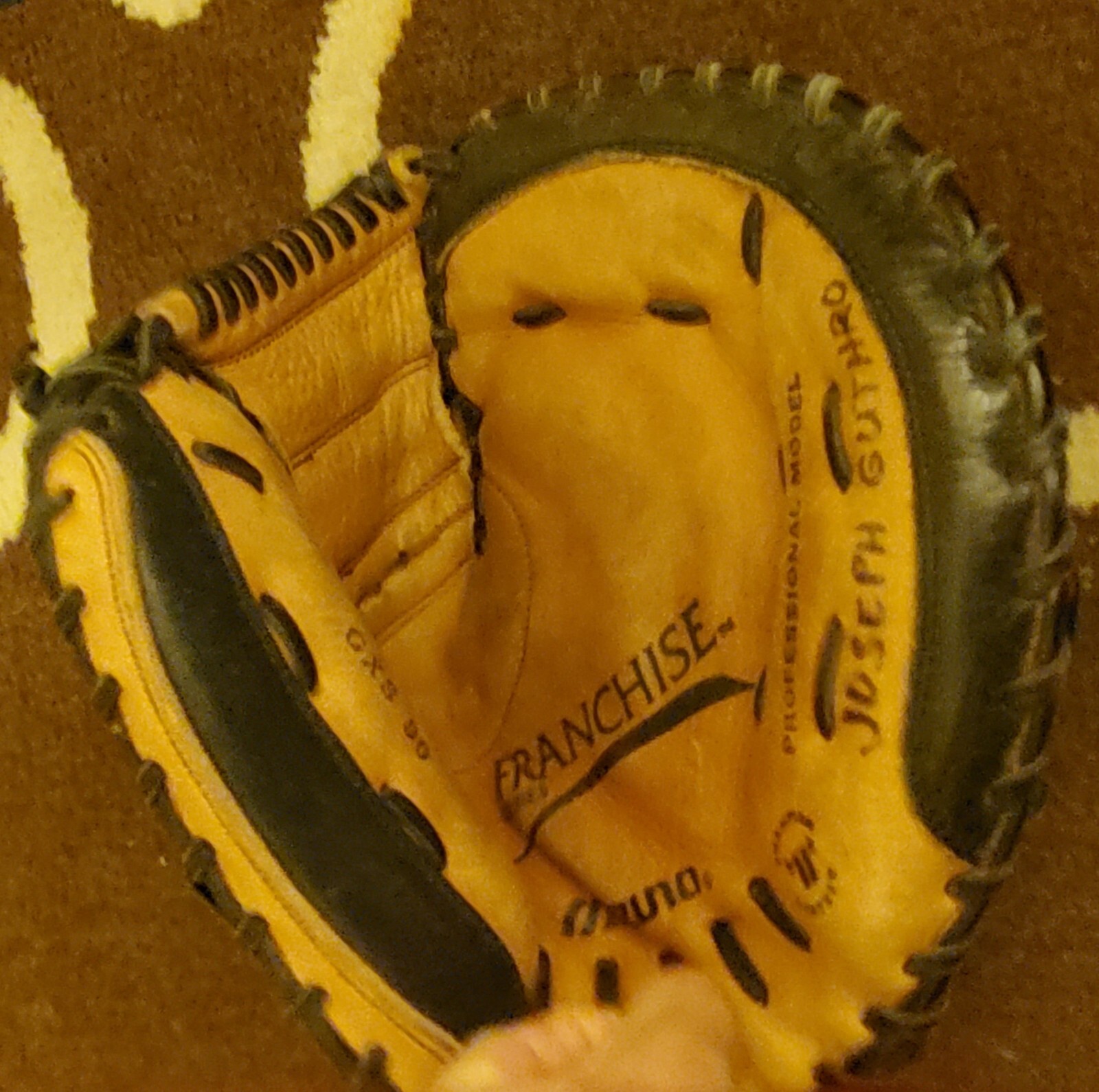 Mizuno Franchise Softball Catchers Glove Mitt Leather RHT Model GXS 90