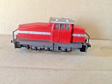 Locotracteur Marklin très . 3 rails, puissantes  avec 2  wagons HO