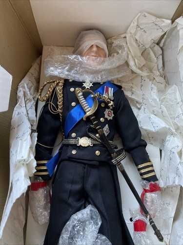 NIB The Prince Charles Bridegroom 19" Doll Danbury Mint 1987 King England - Picture 2 of 12