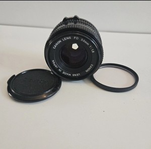 Canon 50mm Camera Lens f/1.8 FD Mount Standard Prime Vintage Photography Japan