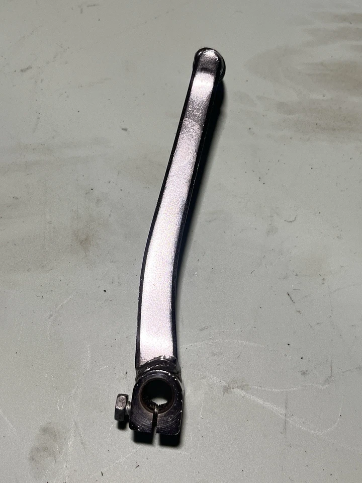 1982 年 80 - 83 川崎 KZ440 LTD 原始设备制造商换档脚杆状况极佳 — 第 3/4 张图片