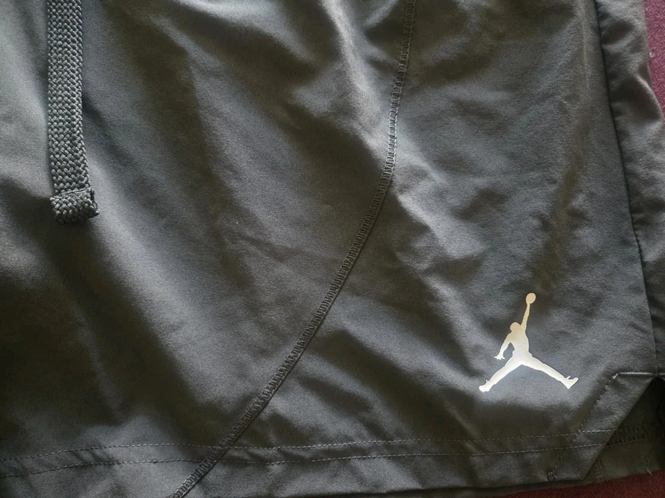 Pantalones Cortos Nike Air Jordan Dri Fit Equipo de los Padres de San Diego Gris XL USADOS EN EXCELENTE ESTADO Foto 3 de 4
