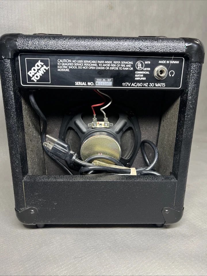 Rock Town Guitar Amplifier  Model 20 - Image 2 of 2
