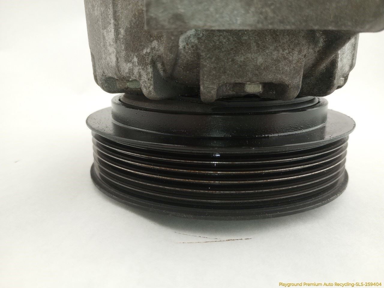 Maserati Quattroporte 2003-2008 Compressor with bracket P/N 01141226