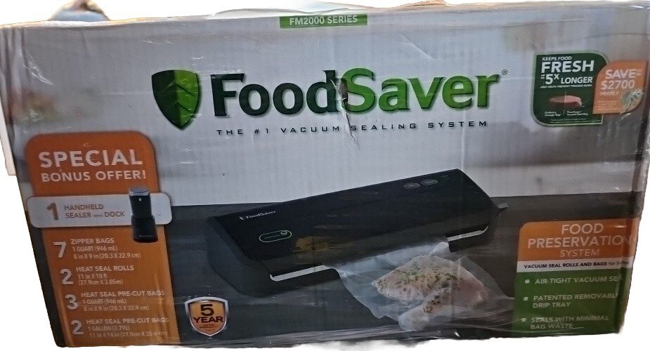 FoodSaver FM2000 Vacuum Sealer Machine + FREE HandHeld Vaccum Sealer