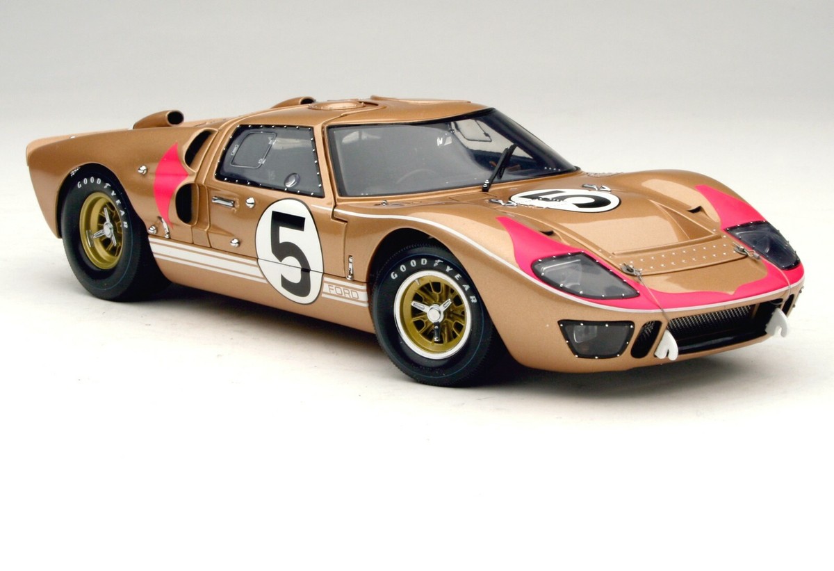 Exoto | 1:18 | 1966 Ford GT40 Mk II LM | 3rd 24 Hours of Le Mans | #  RLG19041