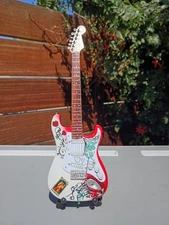 Jimi Hendrix • Exclusive Mini Guitar