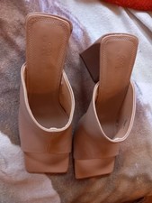 Coole High-Heel Mules Pantoletten 43 Coffee Braun Designerabsatz