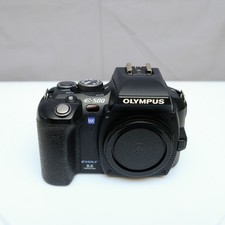Olympus EVOLT E-500 8.0MP Digital SLR Camera with 14-45mm Lens