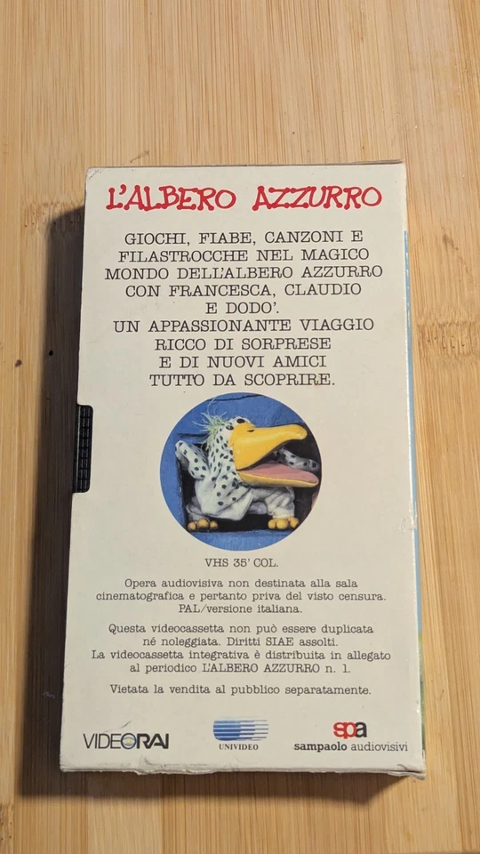 VHS L'ALBERO AZZURRO N. 1   "C'era una volta l'albero azzurro"  - Immagine 2 di 3
