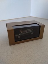 1/43 Autoart First Generation Maybach 57 S Green Dealer Package