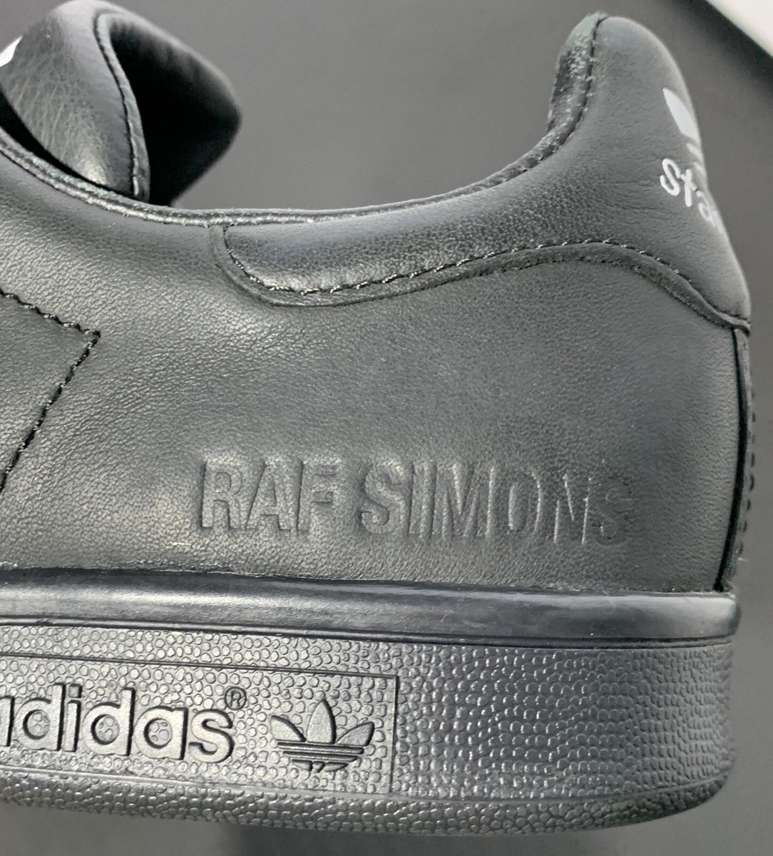 Adidas RAF SIMONS x Stan Smith Strap “Core Black” - Size 7 Adidas RAF SIMONS x Stan Smith Strap “Core Black” - Size 7