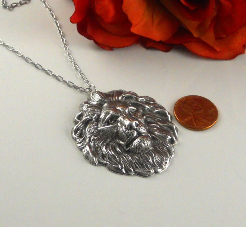 14K Solid Gold Lion Head Pendant Necklace: Men's Lion Jewelry