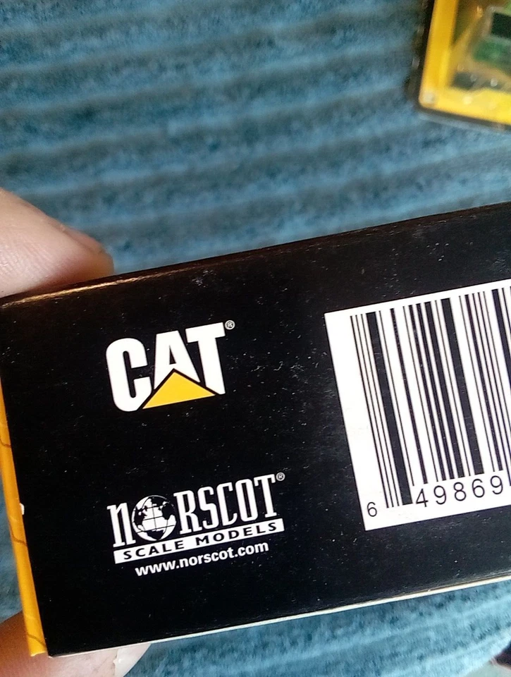 Vintage Norscot Caterpillar Cat 906 Wheeled Loader Diecast Collector Mini Toy - Image 4 of 4