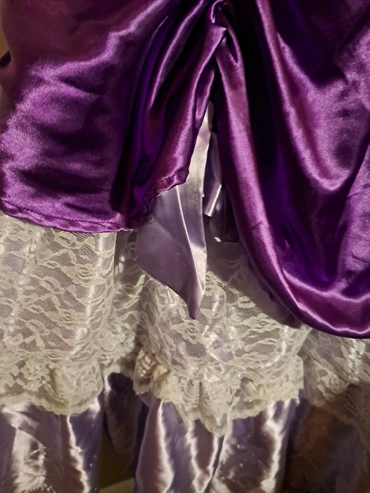 Vestido Disfraz InCharacter Gótico Púrpura Siglo XVIII TALLA L Foto 3 de 4