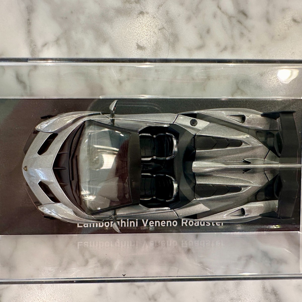 Lamborghini Veneno Roadster (Gray/Red line), 1:43 Scale Model by