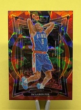 De Aaron Fox -2024-25 Panini Select Red Cracked Ice Prizm #138 -Spurs