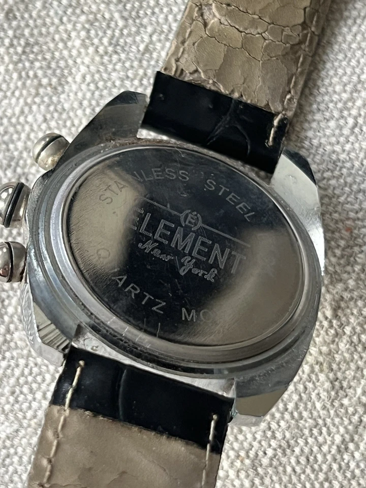 Часы байкерские Vintage Element New York Skull W Crystals черные - Изображение 3 из 4