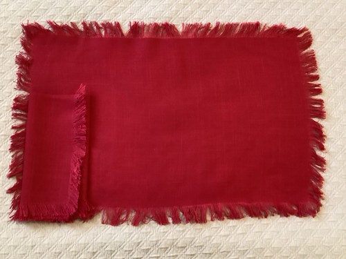 Set of 5 Cherry Fringe Linen Placemats & 7 Napkins NICE