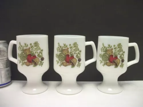 3 Vtg Corning SPICE OF LIFE Milk Glass Pedestal Mugs 