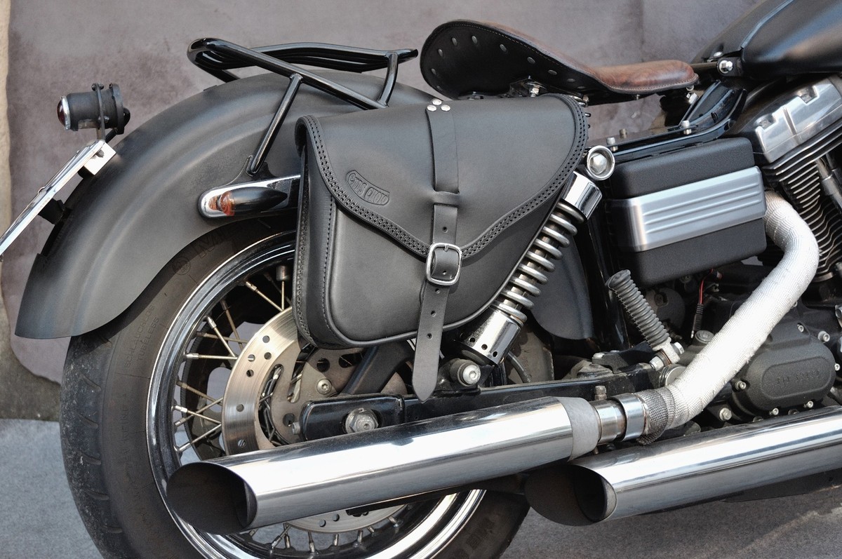 Saddlemen DXT Saddlebags For Harley Dyna 1999-2017 – TC Bros