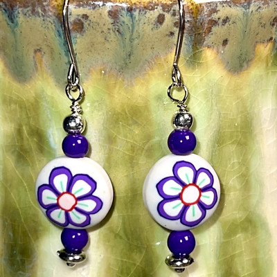 Silver Tone French Hook Flower Dangle Earrings. Purple. Spring. Artisan. S705
