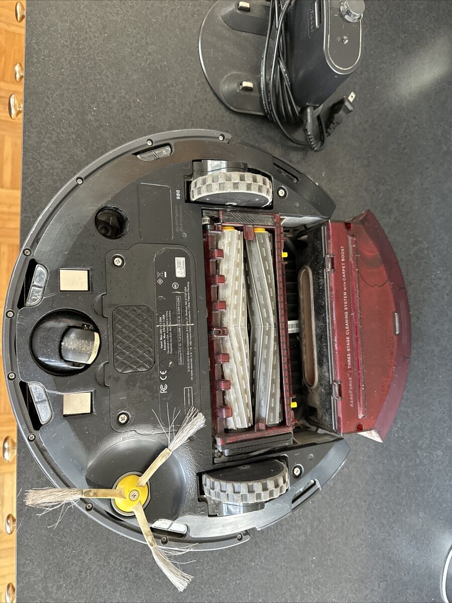 iRobot Roomba 980 Robotic Vacuum Cleaner - READ DESCRIPTION iRobot Roomba 980 Robotic Vacuum Cleaner - READ DESCRIPTION