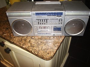 boombox with detachable speakers