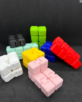 MARKENLOS Infinity Cube Fidget toy