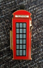 Disney Goofy in UK Red Telephone Booth Hinged LE Pin