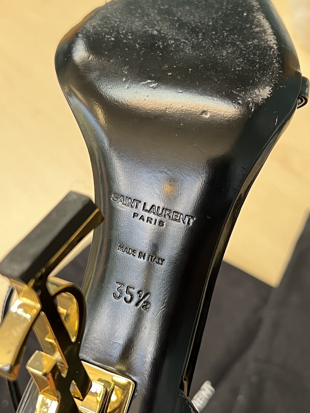 Sandali Saint Laurent Opyum YSL Logo Tacco con Hardware Oro