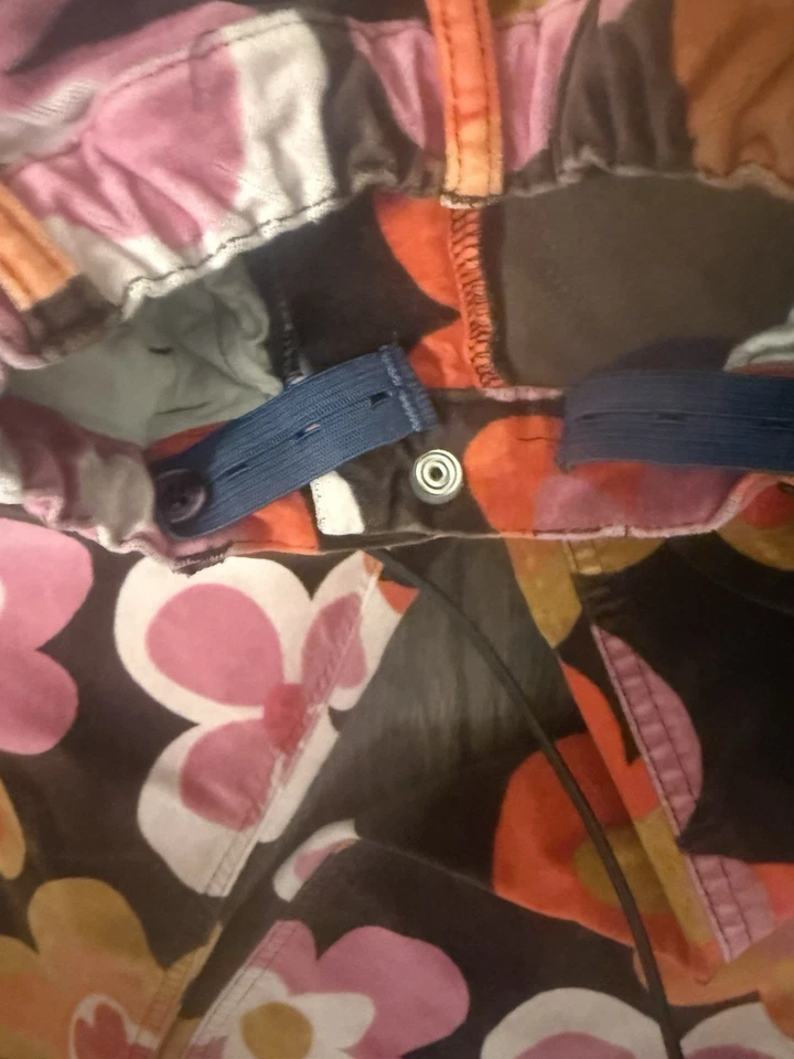 迷你紧身女孩裤子尺寸 7/8 嬉皮花卉印花喇叭裤超柔软! — 第 4/4 张图片