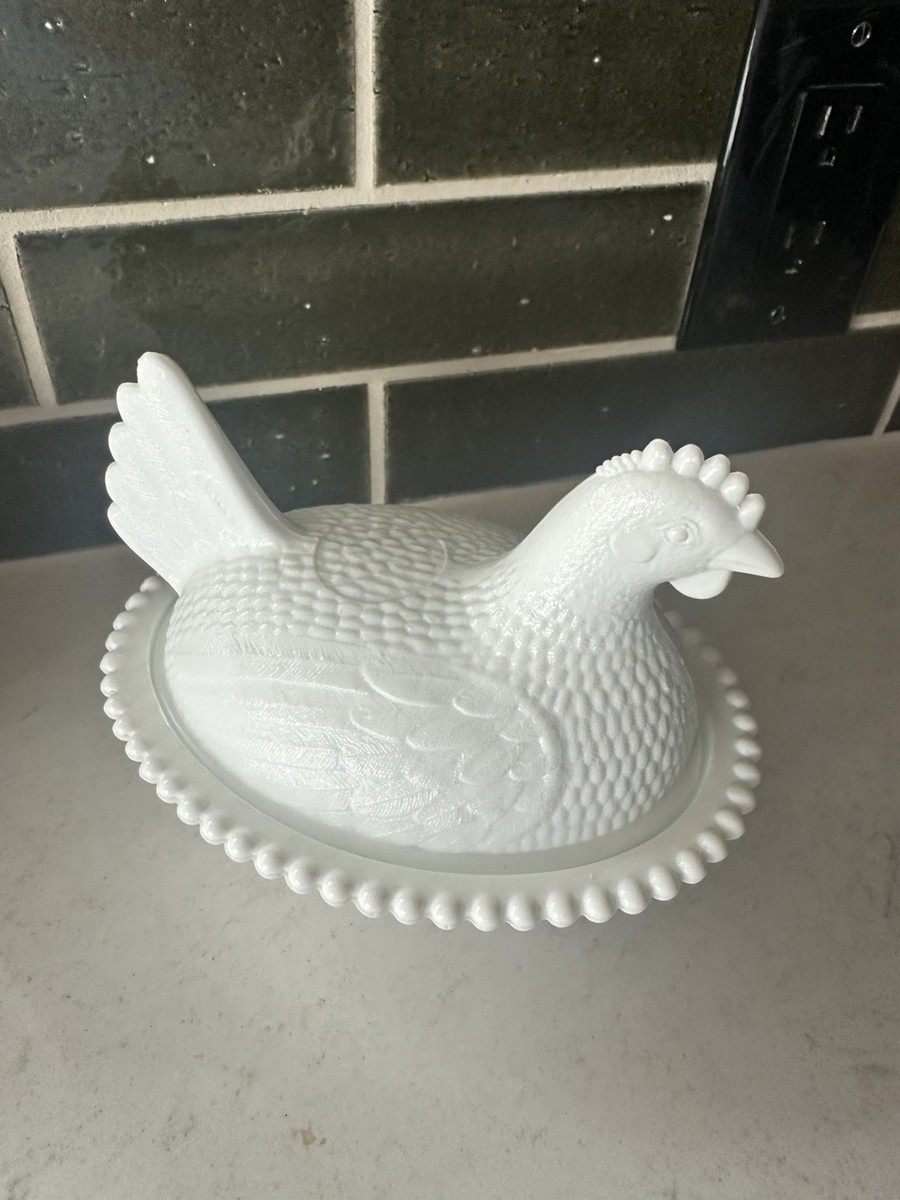 Vintage Indiana White Milk Glass Chicken Hen on Nest Covered Bowl