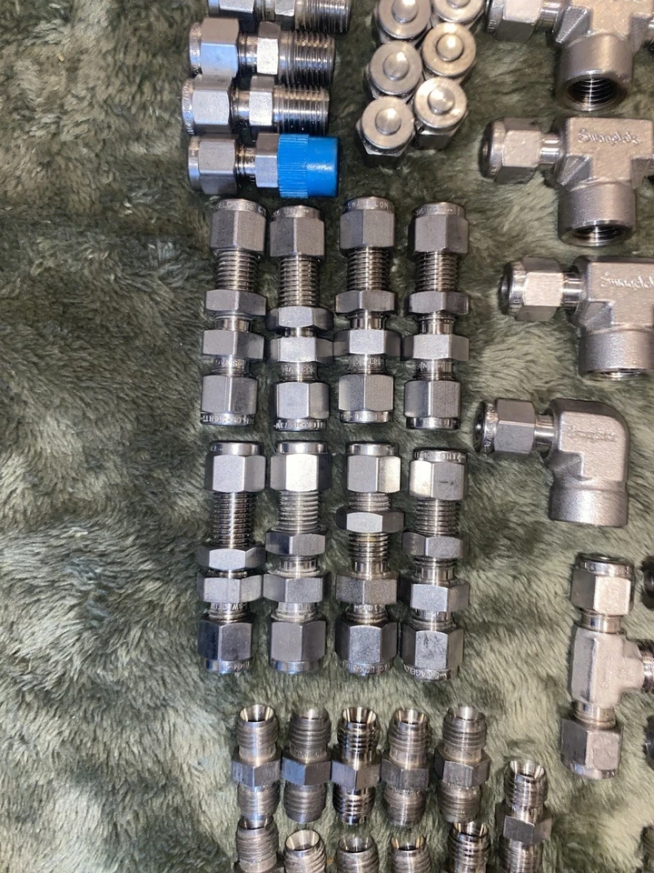 Large Lot Of 1/4” Swagelok SS-400- Tee Branch Run Elbow 90 Union Nut Stainless - Image 2 of 4