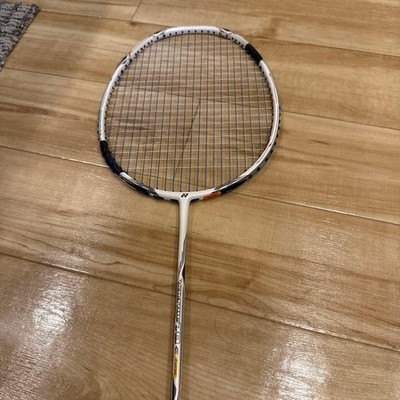 YONEX VOLTRIC 70 E-tune Badmintonschläger