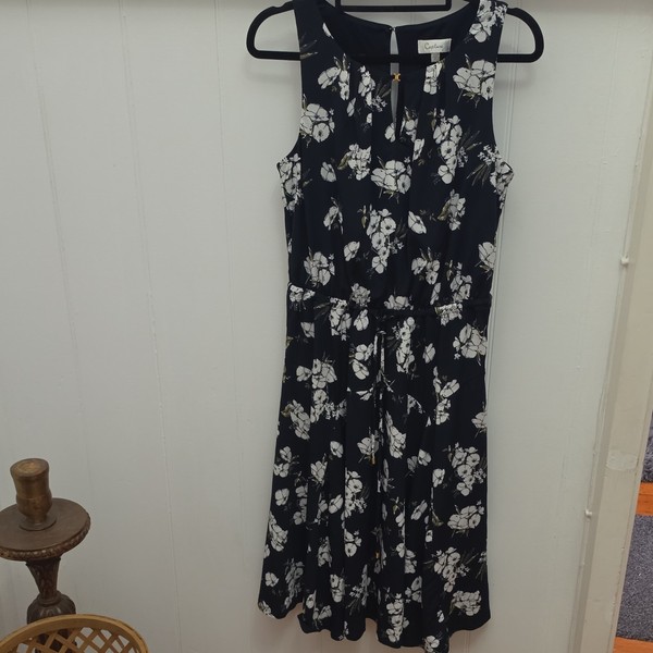 Capture Size 8 Black/White Floral A-Line Midi Dress, Sleeveless, Button, Lined