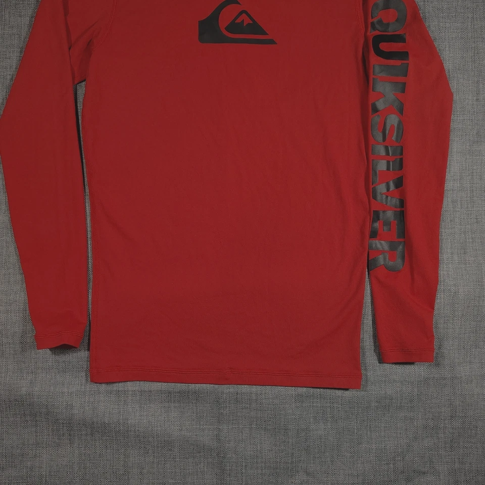 Camisa Quicksilver Rashguard Para Hombres Grande Roja UVtech Cuello Simulado Manga Larga Activa Foto 2 de 4